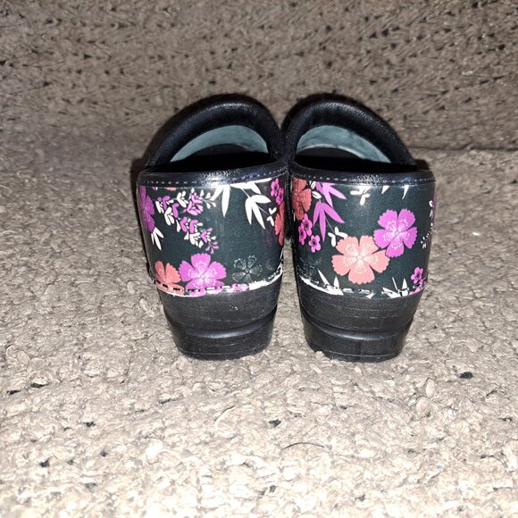 KOI BY SANITA-Black Floral Pattern Clogs-Nurse/Work-Patent Leather-Sz 35/5-NM - Picture 6 of 8